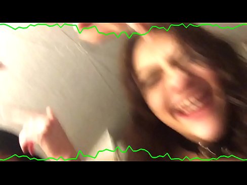 ❤️ 两位性感的黑发美女情感内裤留住混蛋古怪的婊子 Porn video﹏﹏