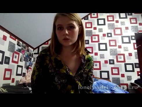 ❤️ 来自俄罗斯的年轻金发碧眼的学生喜欢更大的阴茎。 Porn video﹏﹏